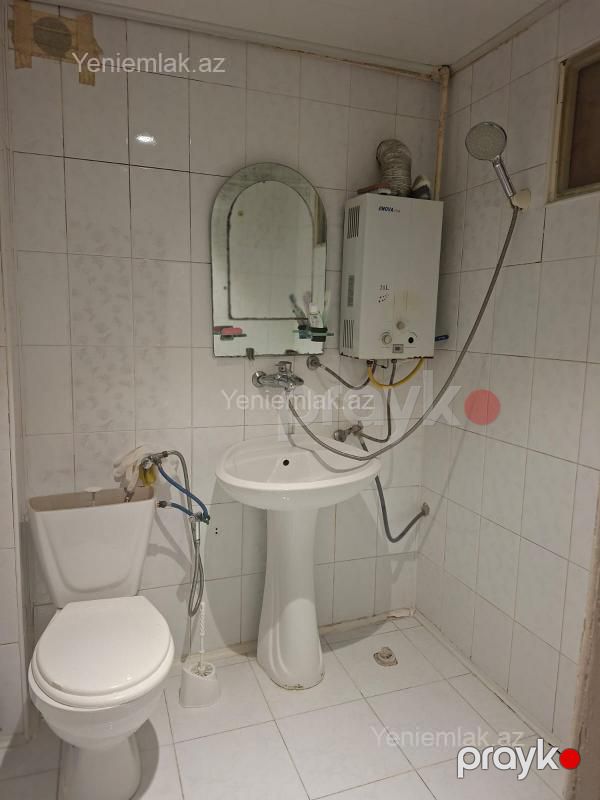 Satılır 2 otaqlı Bina evi menzil (Köhnə tikili), 50 m², 1-ci mikrorayon — Mənzil, Sumqayıt (8)