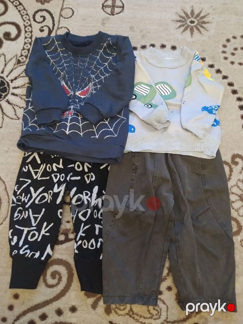 Uşaq geyim dəsti – 4 komplekt Tərkib: - 1 komplekt: tünd mavi svitşot — Bakı
