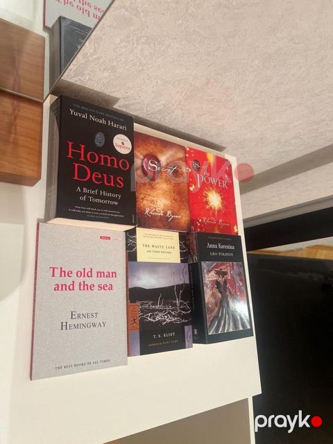 World Bestsellers & Classics — Bakı