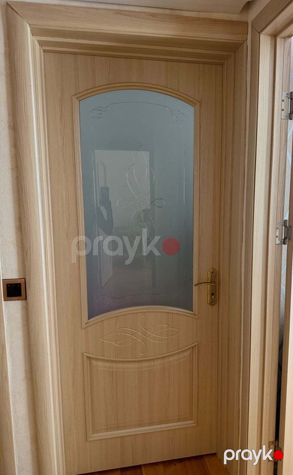 Ağcaqayın rəngli interyer qapıları – şüşəli dekorlu model Material — Pəncərələr, qapılar, balkonlar, Bakı (3)