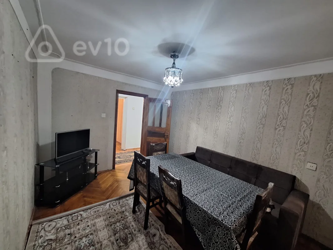4 otaqlı mənzil, 100 m², Sabit Rəhmanov — kirayə — Bakı