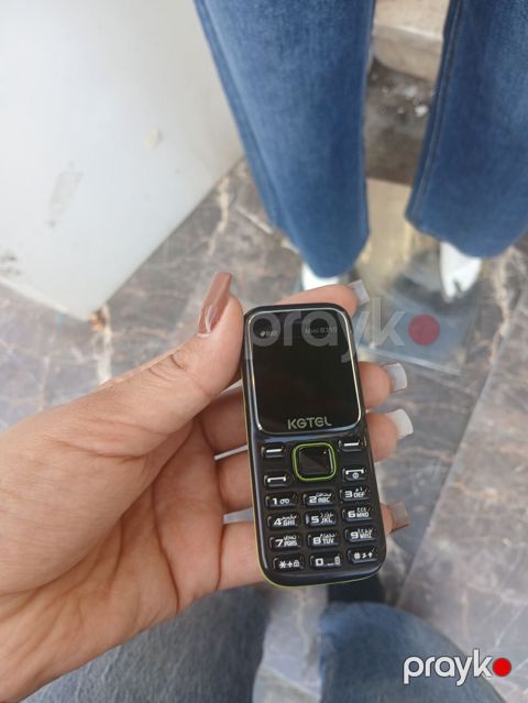 Pakofka mini B 310 telefonu,üstünde bateraka,usb,kabro qiymət 80azn — Bakı