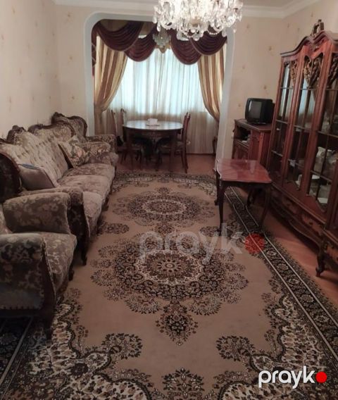 Satılır 3 otaqlı köhnə tikili 75 m² — Bakı
