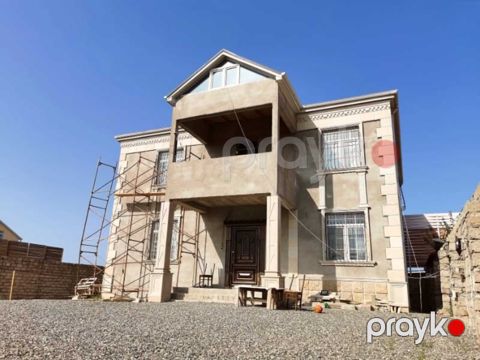Satılır 7 otaqlı həyət evi/bağ evi 240 m² — Bakı