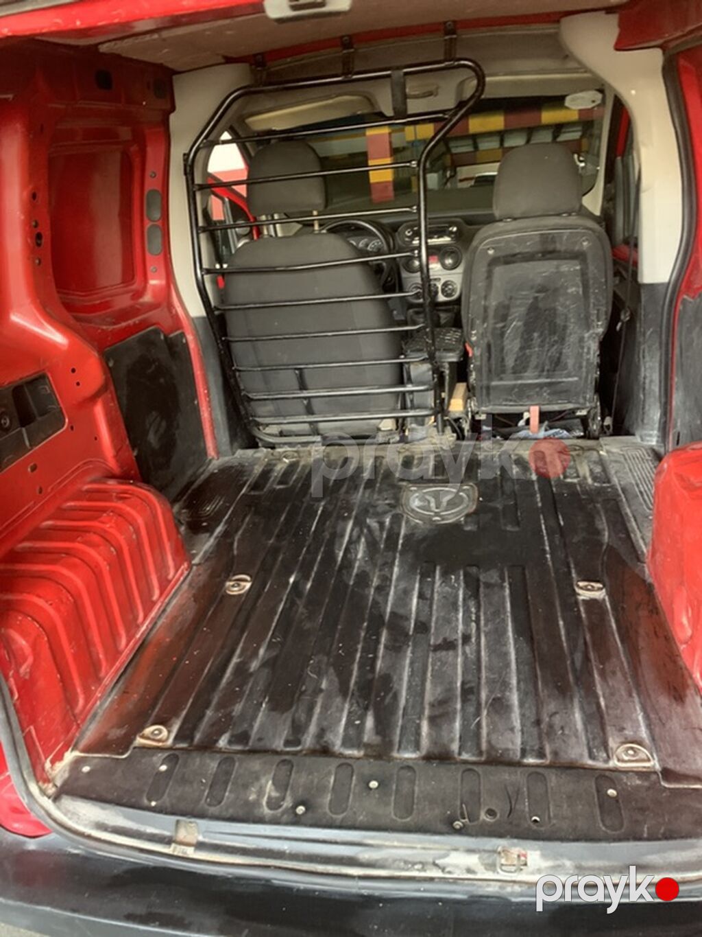 Fiat Fiorino Cargo yüngül kommersiya furqonu Xüsusiyyətlər: - Korpus — Avtomobillər, Digah (2)