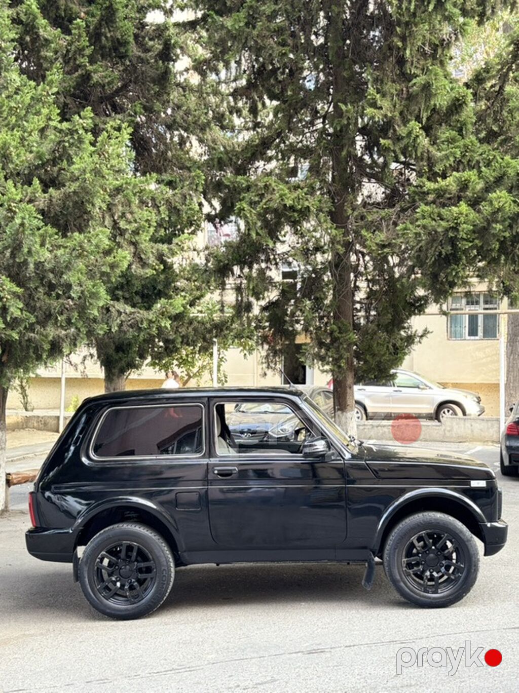 Lada Niva (2qapılı, qara rəng) - Korpus: Kompakt off-road kuzov — Avtomobillər, Bakı (4)