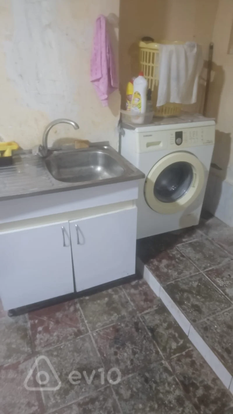 3 otaqlı həyət evi, 70 m², Nizami rayonu Qasımbəy Zakir küçəsi — kirayə — Ev, villa, Bakı (9)