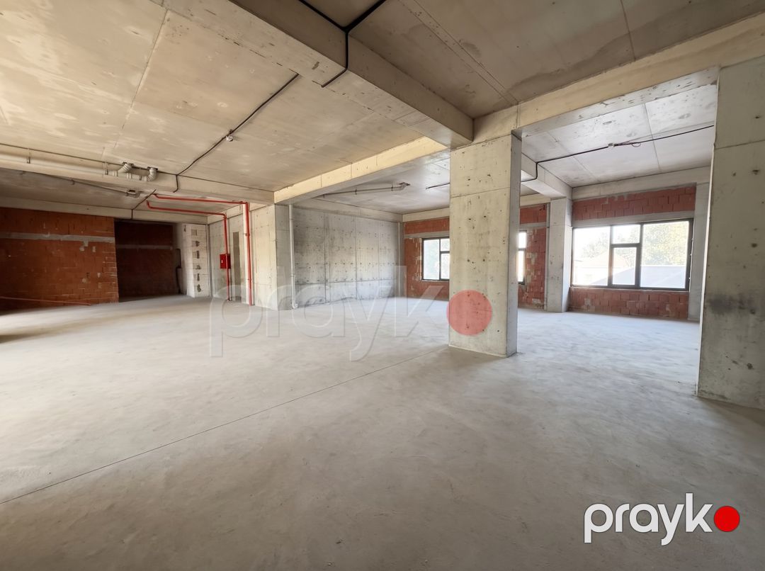 Satılır obyekt 302 m² — Əmlak, Bakı (4)