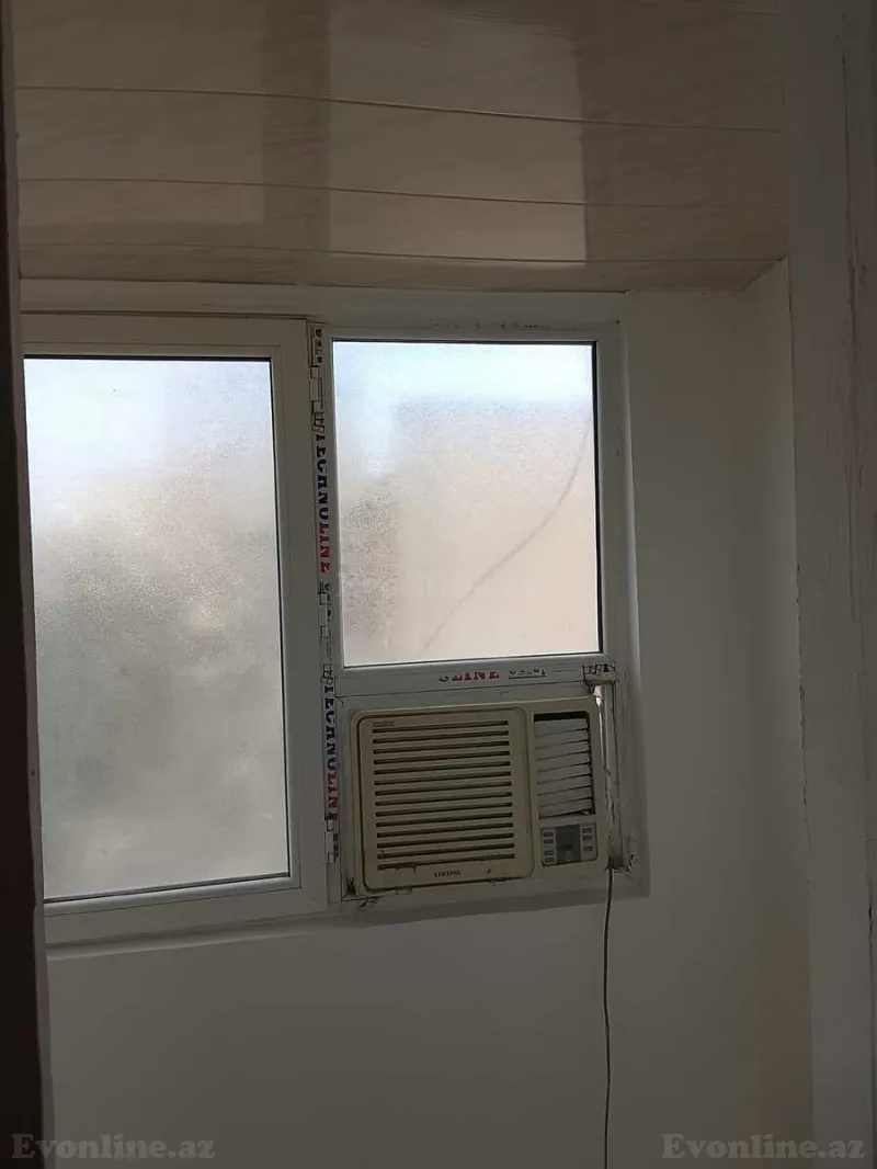 Satılır 1 otaqlı Mənzil Köhnə tikili 35 m² Bakı, Yasamal r., İnşaatçılar m., Yeni Yasamal — Mənzil, Bakı (8)