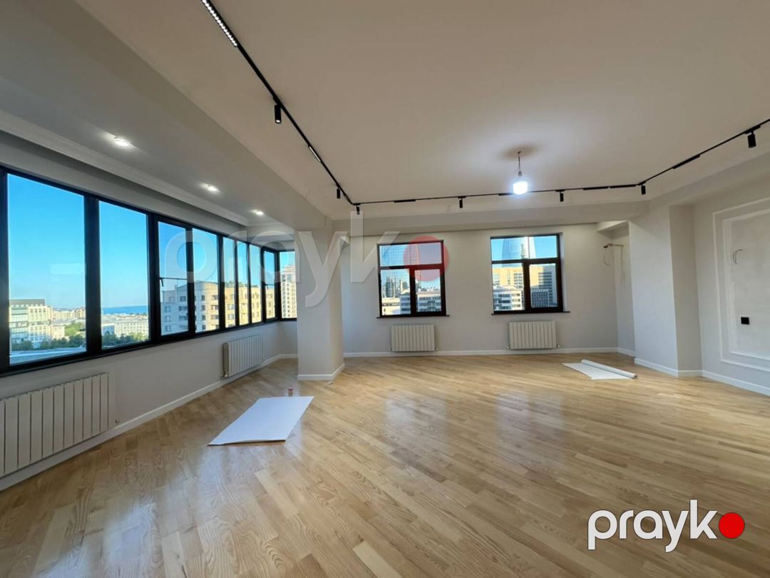 Satılır 4 otaqlı yeni tikili 211 m² — Mənzil, Bakı (3)