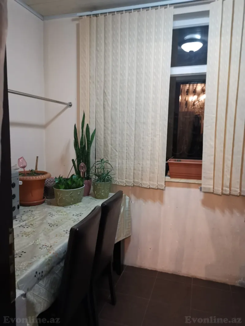Kirayə verilir 2 otaqlı Mənzil Köhnə tikili 43 m² Bakı, Nizami r., Xalqlar Dostluğu m., 8-ci kilometr — Bakı