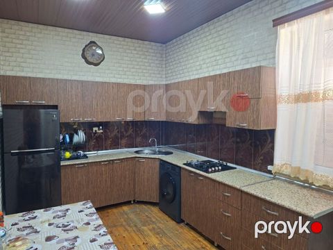Mətbəx mebeli satılır 450₼. ölçü 2.90/3.40. Üzərində moyka — Bakı