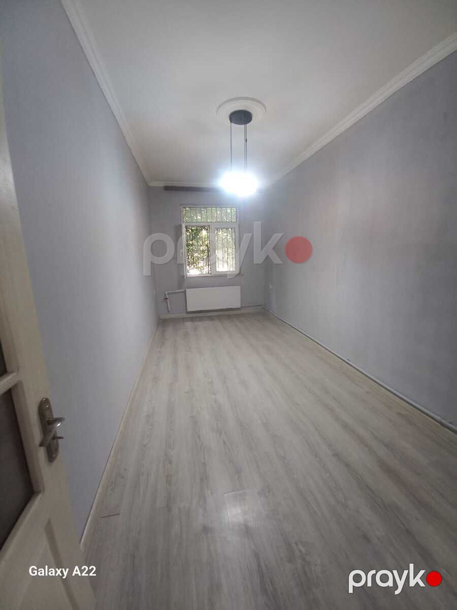 Satılır 2 otaqlı köhnə tikili 55 m² — Mənzil, Bakı (2)