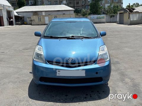 Toyota Prius icarəsi — Bakı