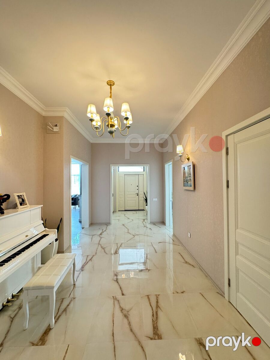 Satılır 5 otaqlı həyət evi/bağ evi 400 m² — Ev, villa, Bakı (12)