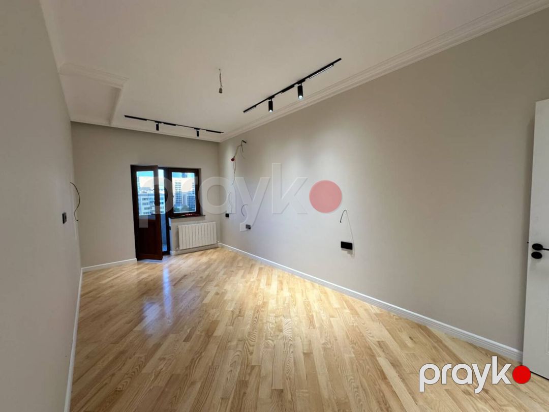 Satılır 4 otaqlı yeni tikili 211 m² — Mənzil, Bakı (12)