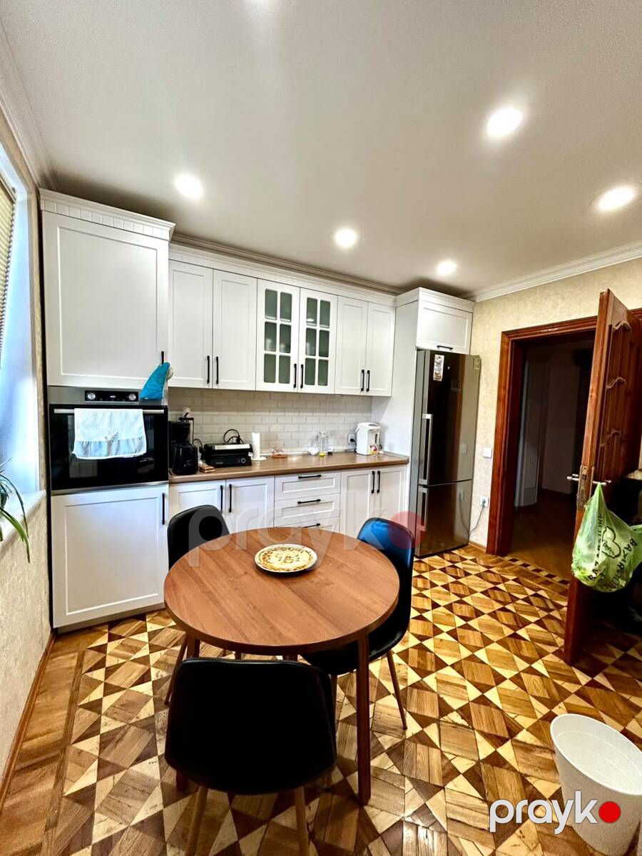 Satılır 5 otaqlı köhnə tikili 135 m² — Mənzil, Bakı (11)