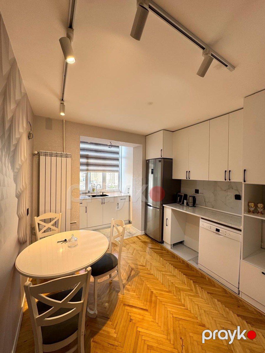 Satılır 3 otaqlı köhnə tikili 85 m² — Mənzil, Bakı (2)