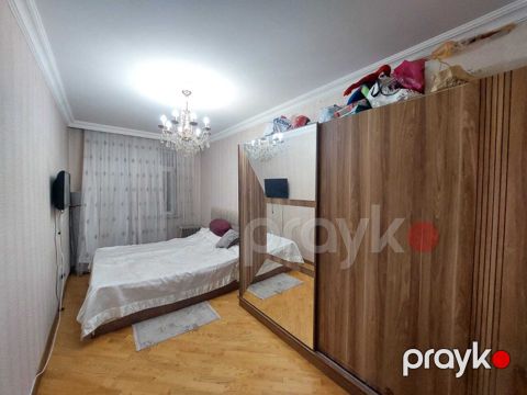 Satılır 2 otaqlı köhnə tikili 50 m² — Bakı