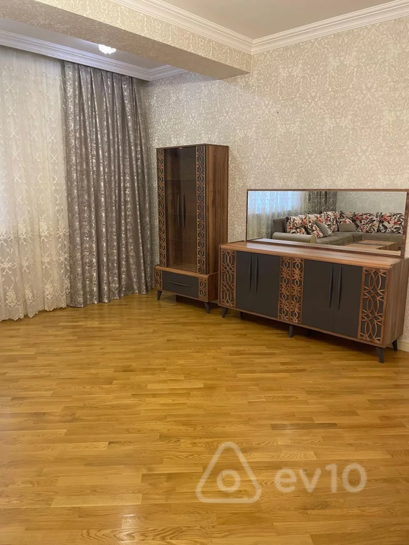3 otaqlı mənzil, 146 m², F.Qasımzadə küç. — kirayə — Mənzil, Bakı (8)