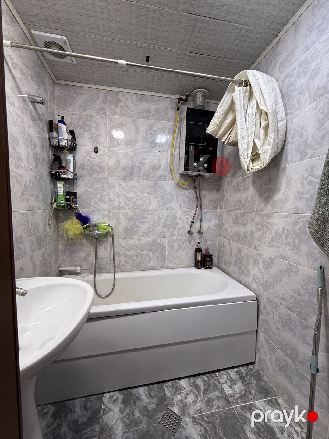 Satılır 2 otaqlı köhnə tikili 65 m² — Mənzil, Bakı (9)