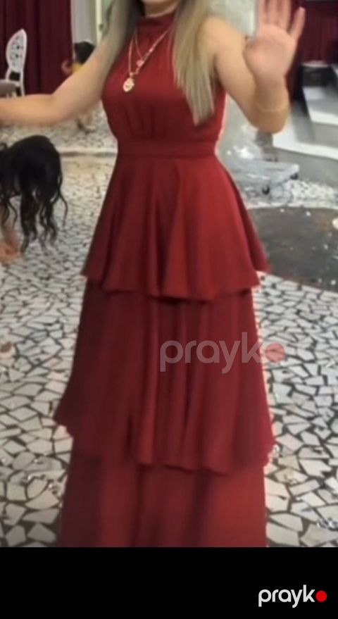 Bordo rəngdə uzun ziyafət/gecə geyimi 150 AZN alınıb.Sadəcə 1 dəfə — Xırdalan