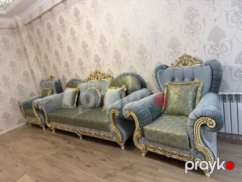 *Divan kreslo dəsti satilir* qiyməti 880₼* ünvan saray — Bakı