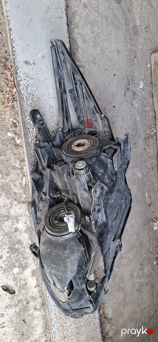 Toyota Prius 30 kuza farası — Ehtiyat hissələri və aksesuarlar, Bakı (2)