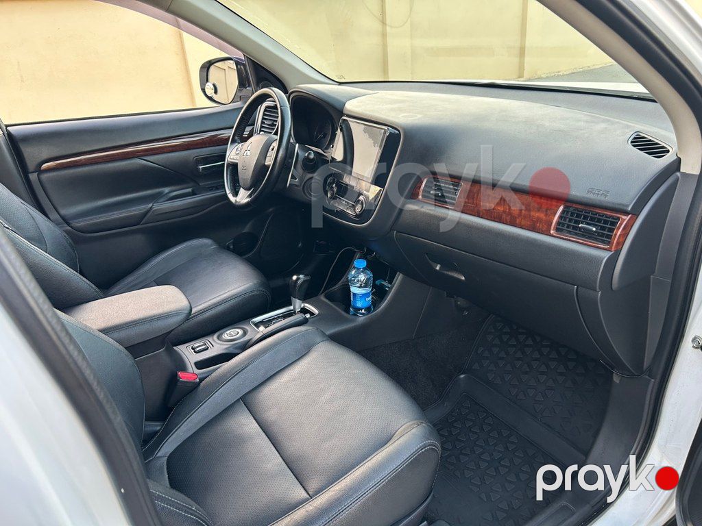 Mitsubishi Outlander, 2.4 L, 2015 il, 157 000 km — Avtomobillər, Bakı (9)