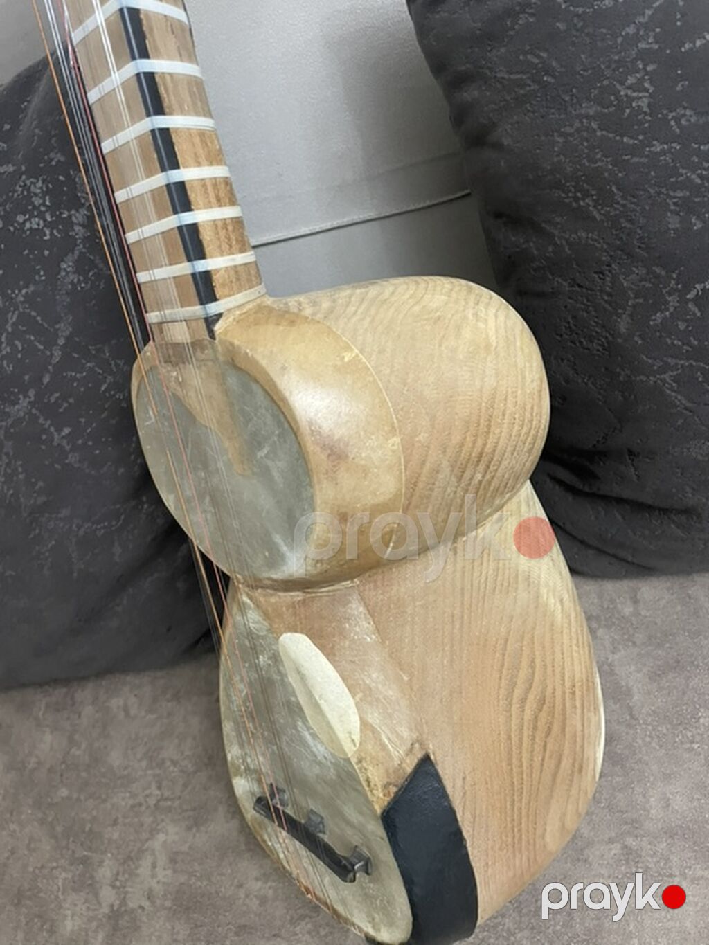 Tar – milli simli musiqi aləti - Korpus: iki hissəli (çanaq) — Gitarlar və digər simli alətlər, Bakı (2)