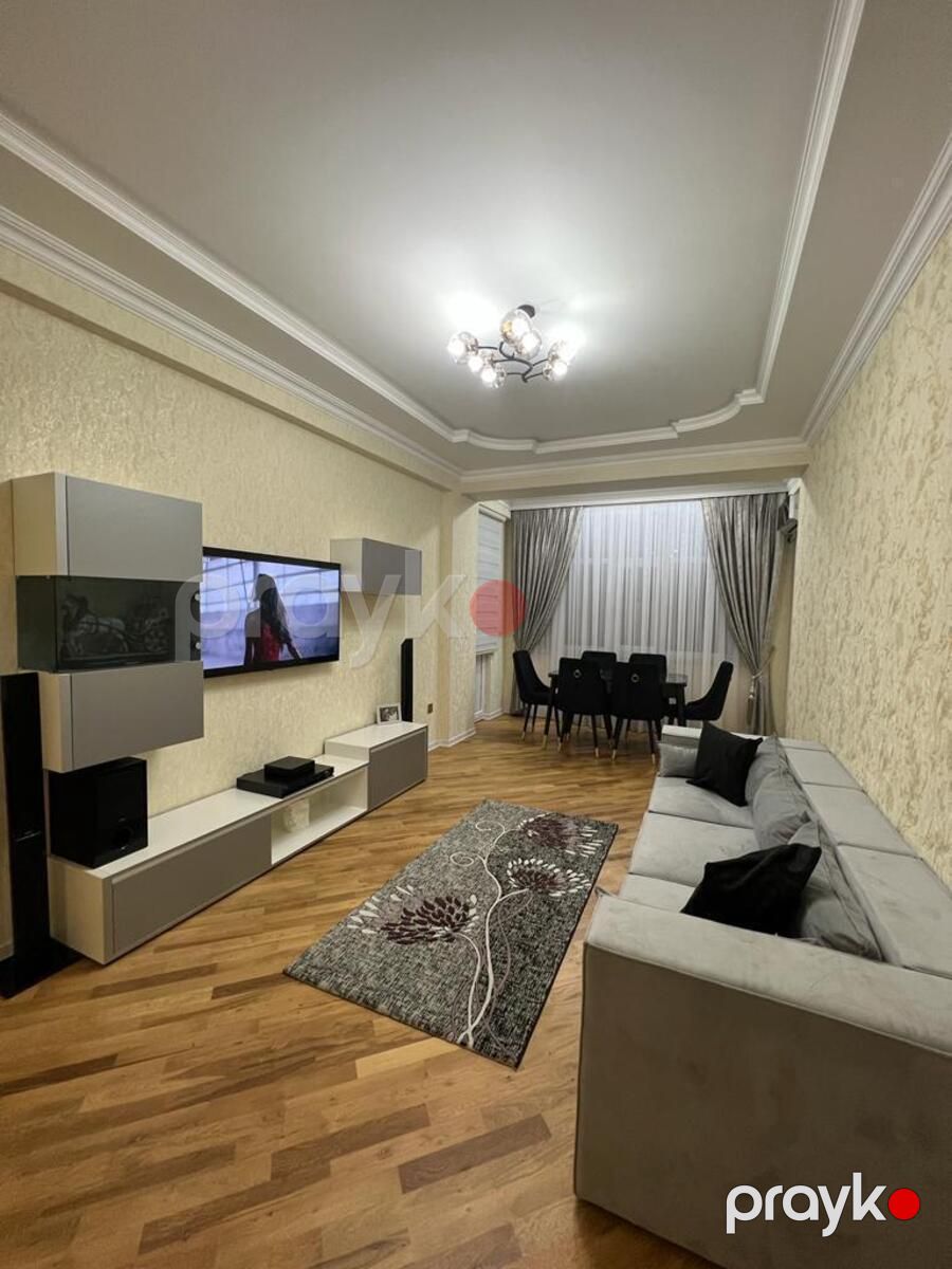 Satılır 2 otaqlı köhnə tikili 91 m² — Mənzil, Bakı (2)