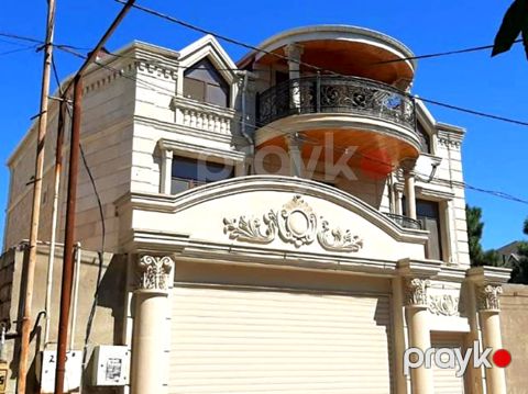 Satılır 10 otaqlı həyət evi/bağ evi 500 m² — Bakı