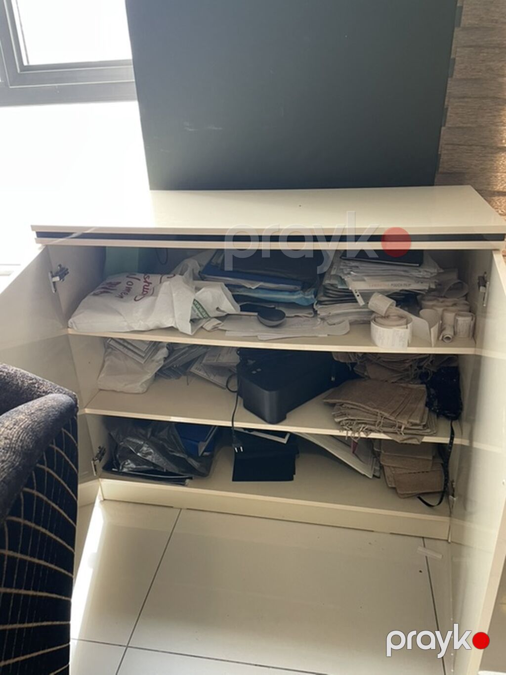 İki qapılı ofis dolabı - Rəng: krem/ivori, parlaq səth - Material — Ofis mebeli, Bakı (2)