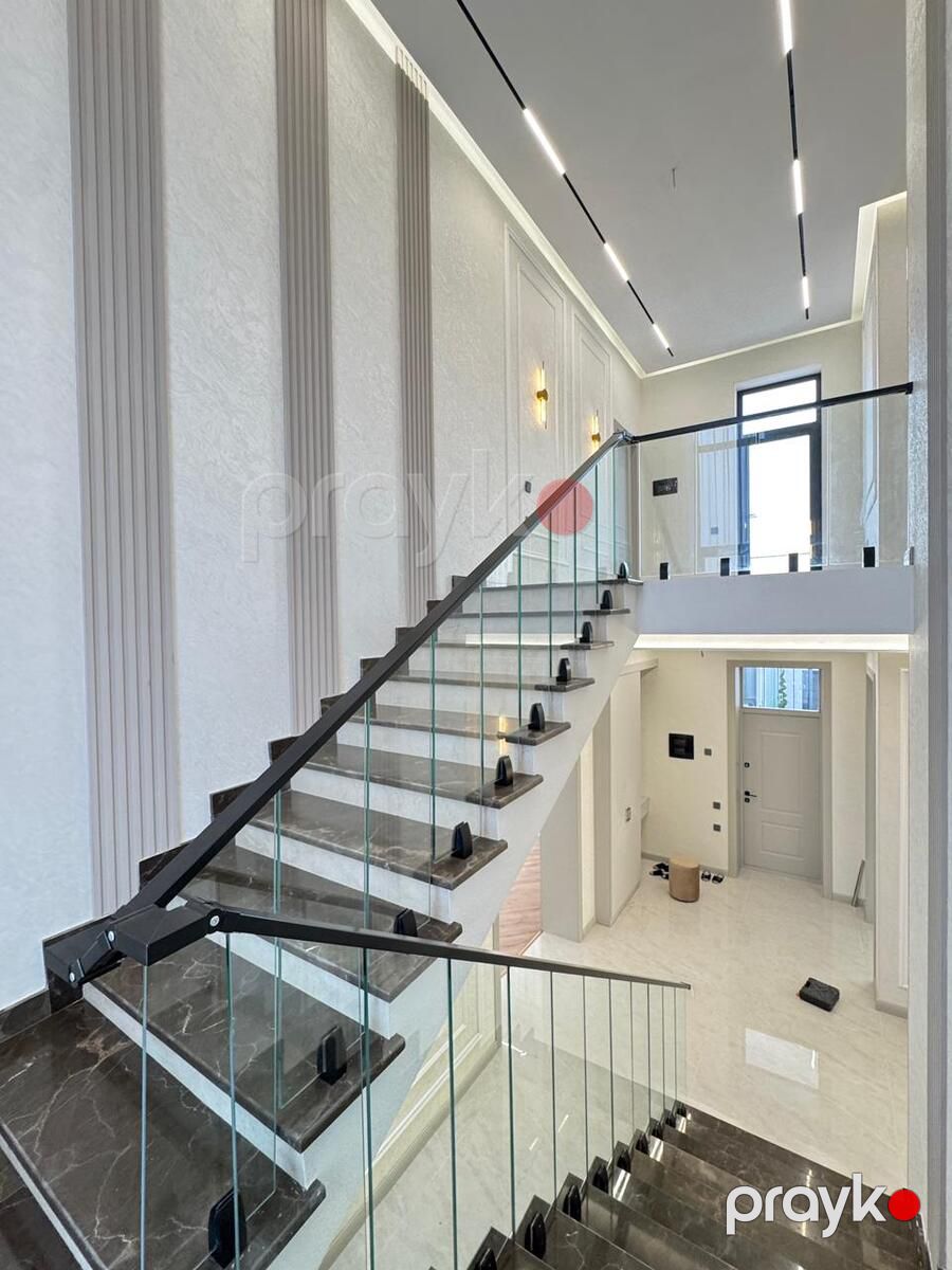 Satılır 5 otaqlı həyət evi/bağ evi 300 m² — Ev, villa, Bakı (9)