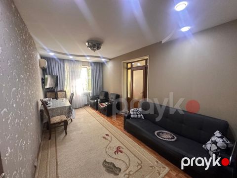 Satılır 2 otaqlı köhnə tikili 65 m² — Bakı