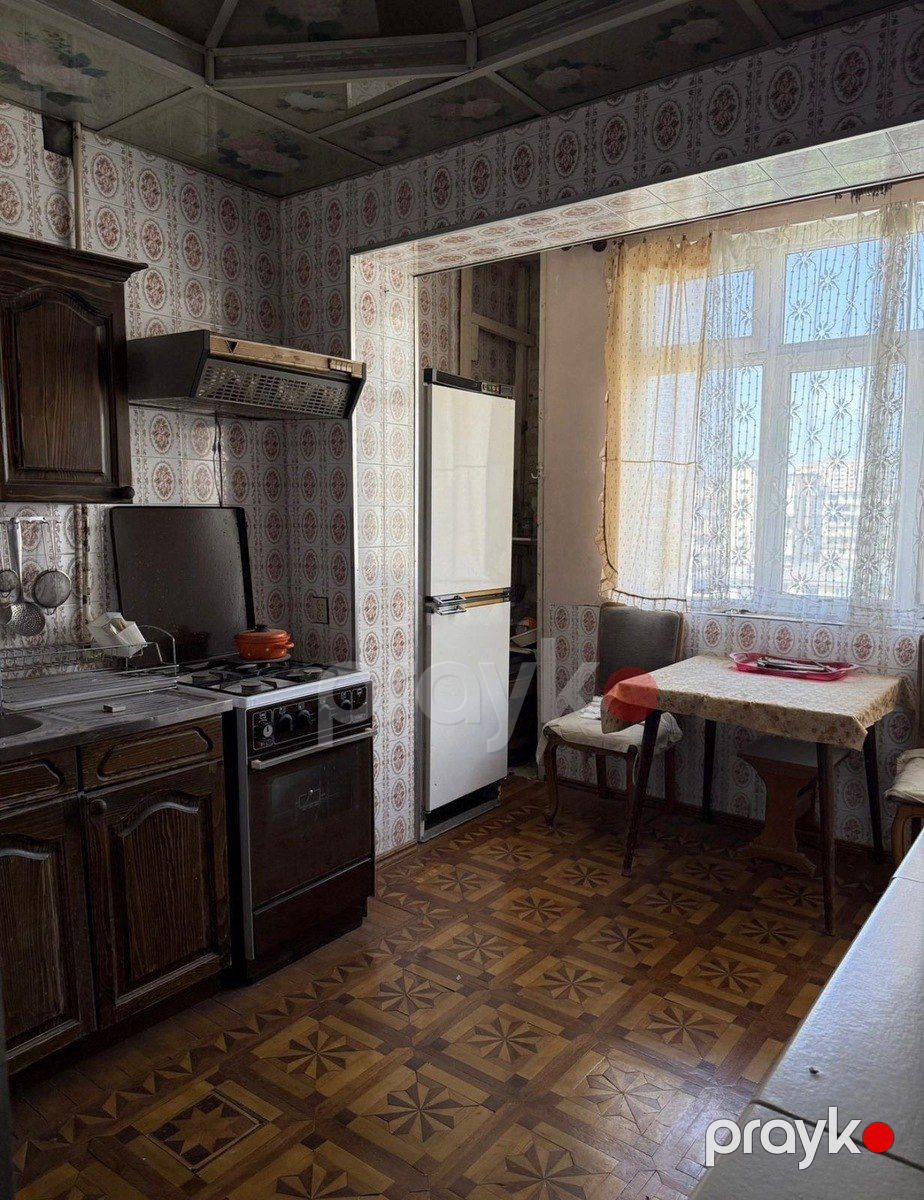 Satılır 5 otaqlı köhnə tikili 125 m² — Mənzil, Bakı (2)