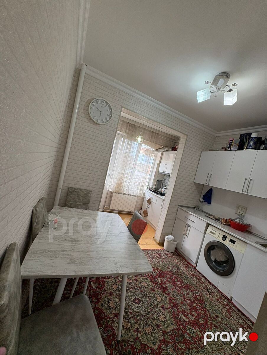 Satılır 2 otaqlı köhnə tikili 65 m² — Mənzil, Bakı (3)