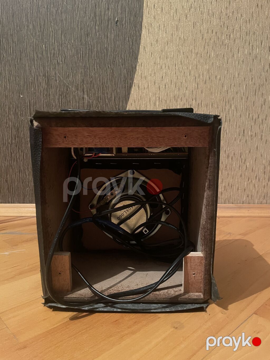 İşlənmiş Gitara gücləndiricisi, 10 Vt, Ünvandan götürmə, Pulsuz çatdırılma — Studiya və konsert üçün, Sumqayıt (3)