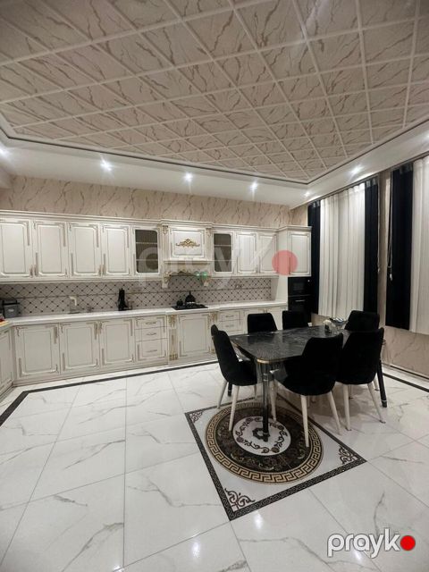 Satılır 7 otaqlı həyət evi/bağ evi 455 m² — Bakı