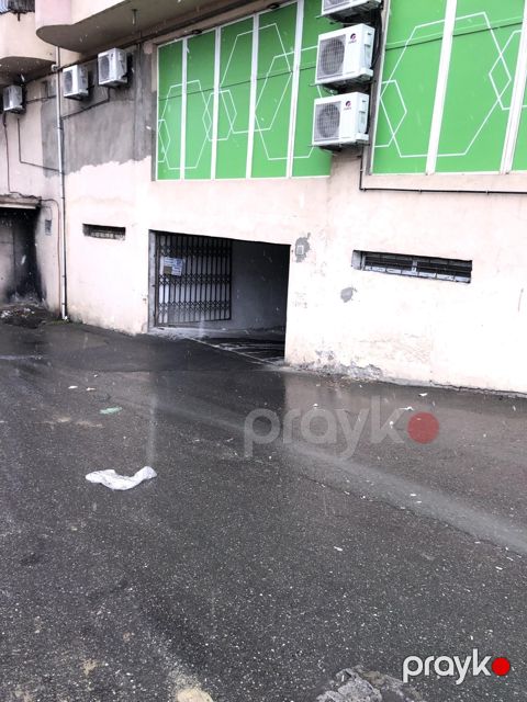 Qaraj icarəyə verilir, Xalqlar Dostluğu m — Bakı