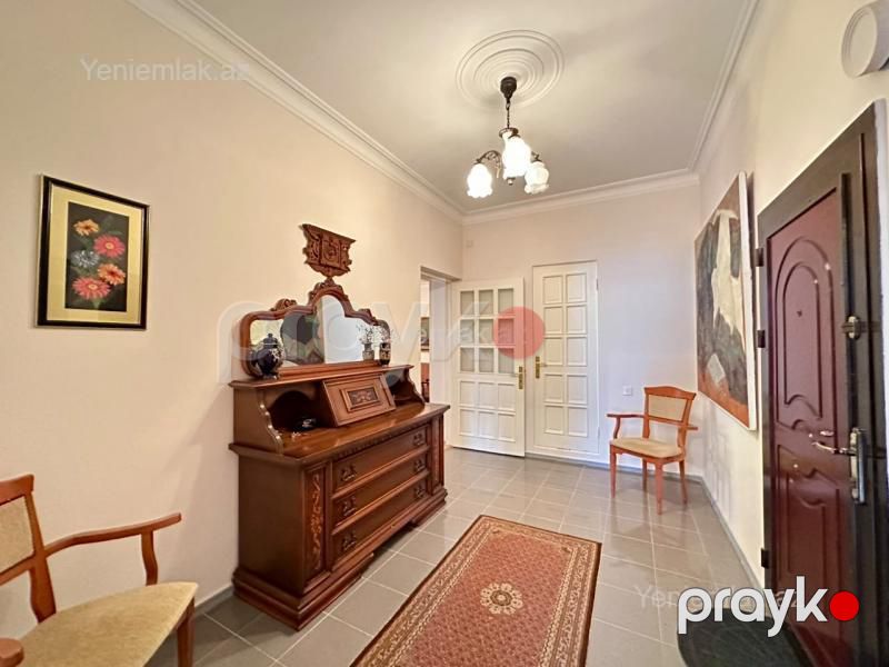 Satılır 5 otaqlı Bina evi menzil (Köhnə tikili), 300 m², Yasamal rayonu — Mənzil, Bakı (10)