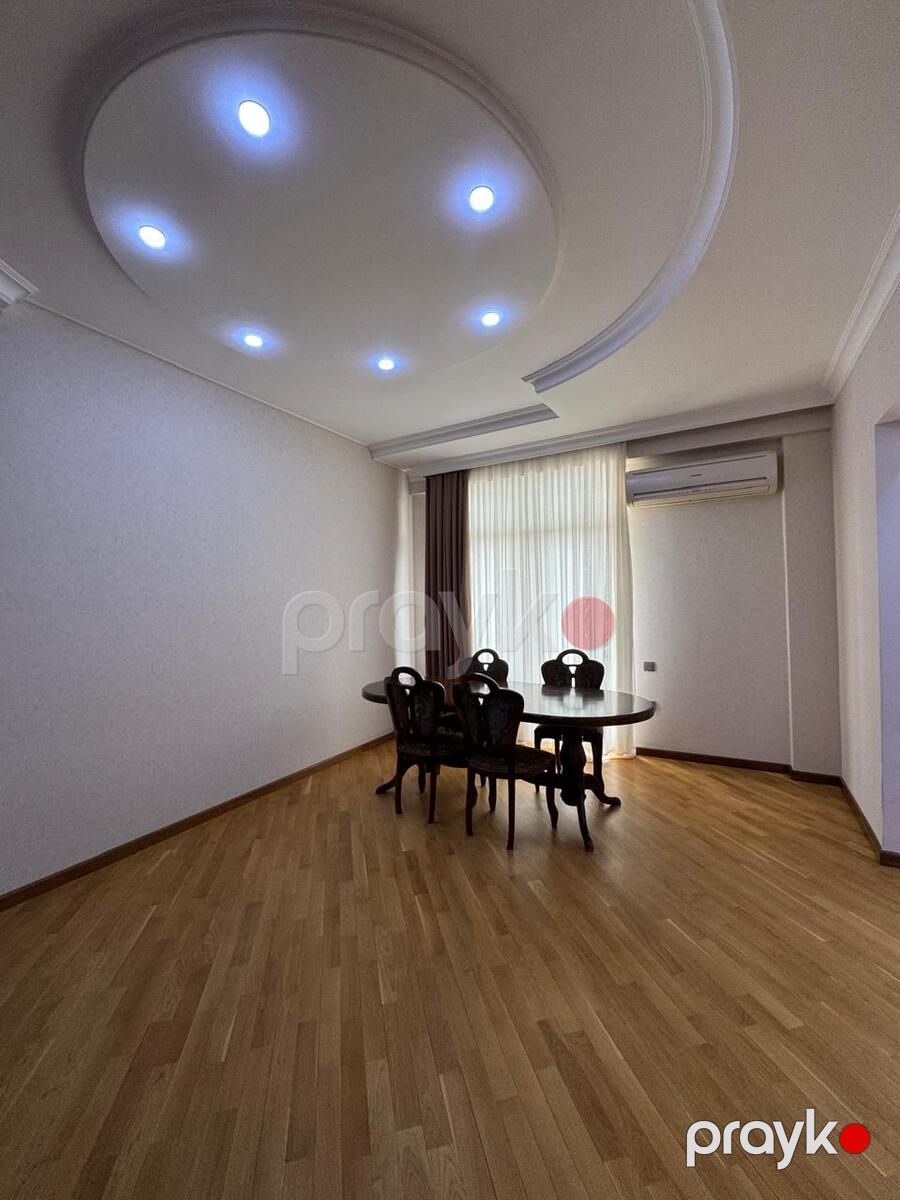 Satılır 5 otaqlı yeni tikili 220 m² — Mənzil, Bakı (7)