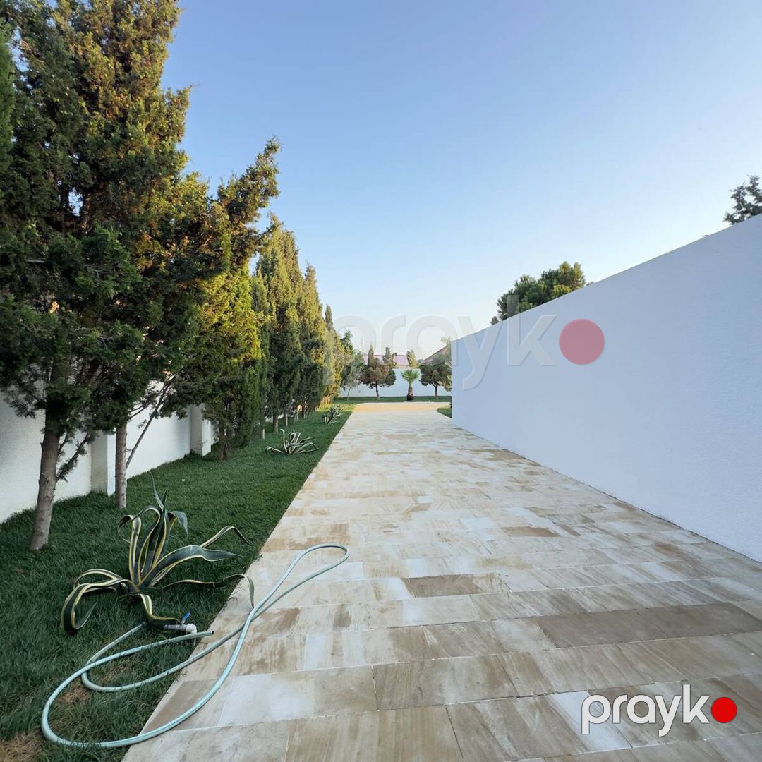Satılır 5 otaqlı həyət evi/bağ evi 300 m² — Ev, villa, Bakı (7)