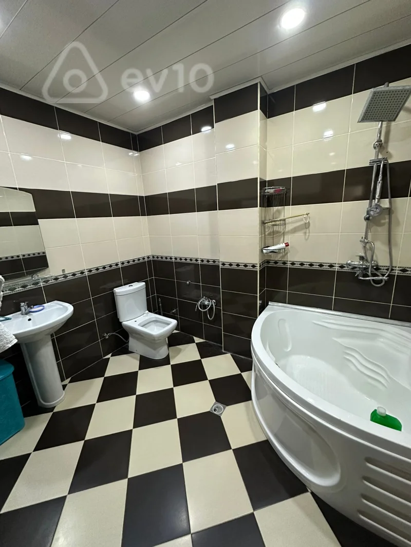 3 otaqlı mənzil, 120 m², Bəhruz Nuriyev — kirayə — Mənzil, Bakı (10)