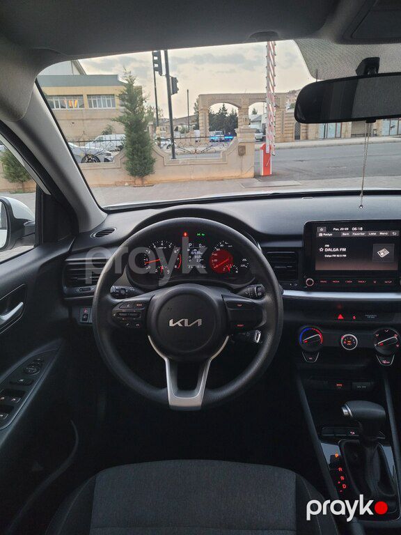 Kia Stonic, 1.4 L, 2024 il, 43 134 km — Avtomobillər, Bakı (12)