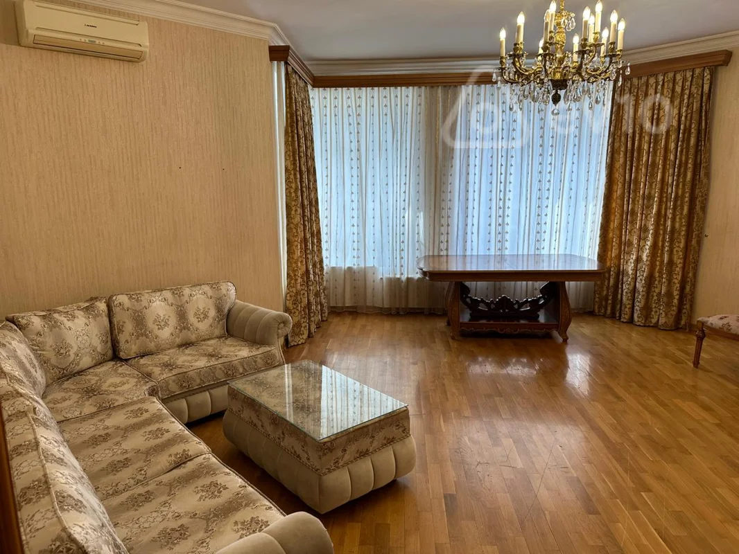 3 otaqlı mənzil, 115 m², Nesimi ray. Resid Behbudov kuc. — kirayə — Bakı