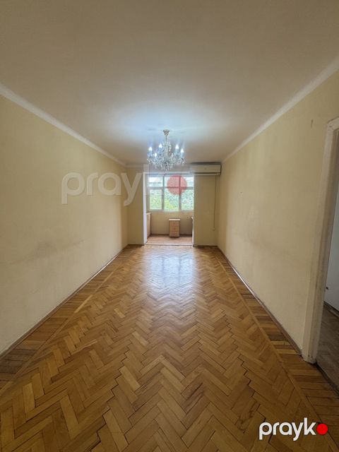 Satılır 3 otaqlı köhnə tikili 65 m² — Bakı