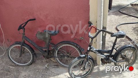 Uşaq velosipedləri – 2 ədəd birlikdə ikisi birlikde 30m unvan bine — Bakı