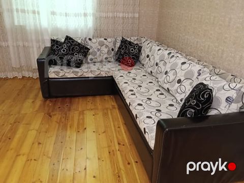 Künc divan Qiyməti 180 azn 1.5*2.5 sm Ünvan Sabunçu rayonu seher — Qobu