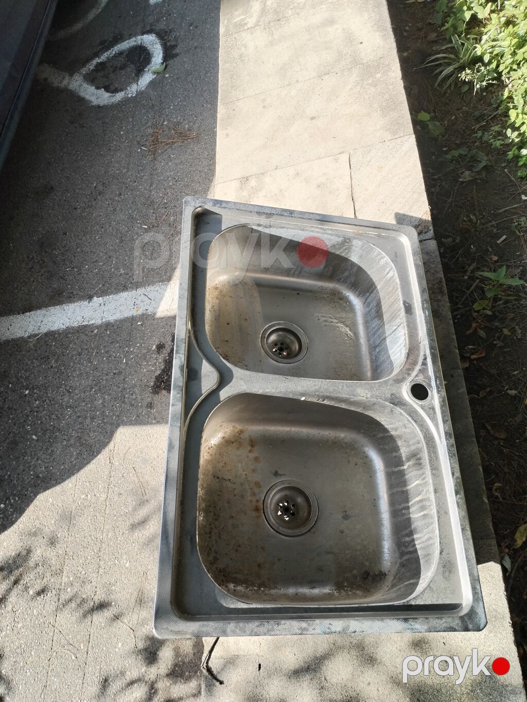 Mətbəx üçün moyka lavabo, paslanmaayib baxımsız qaldığı üçün ləkələr — Mətbəx lavabolarında, Bakı (2)